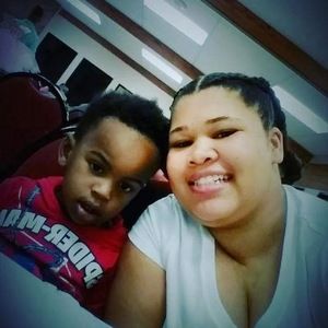 Meet your Posher, Della